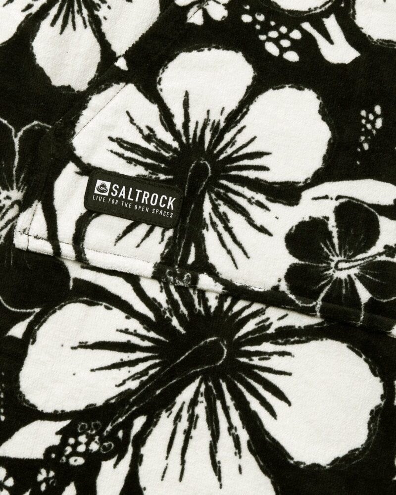 Sintess Kids’ Black & White Hibiscus Changing Towel - Image 4